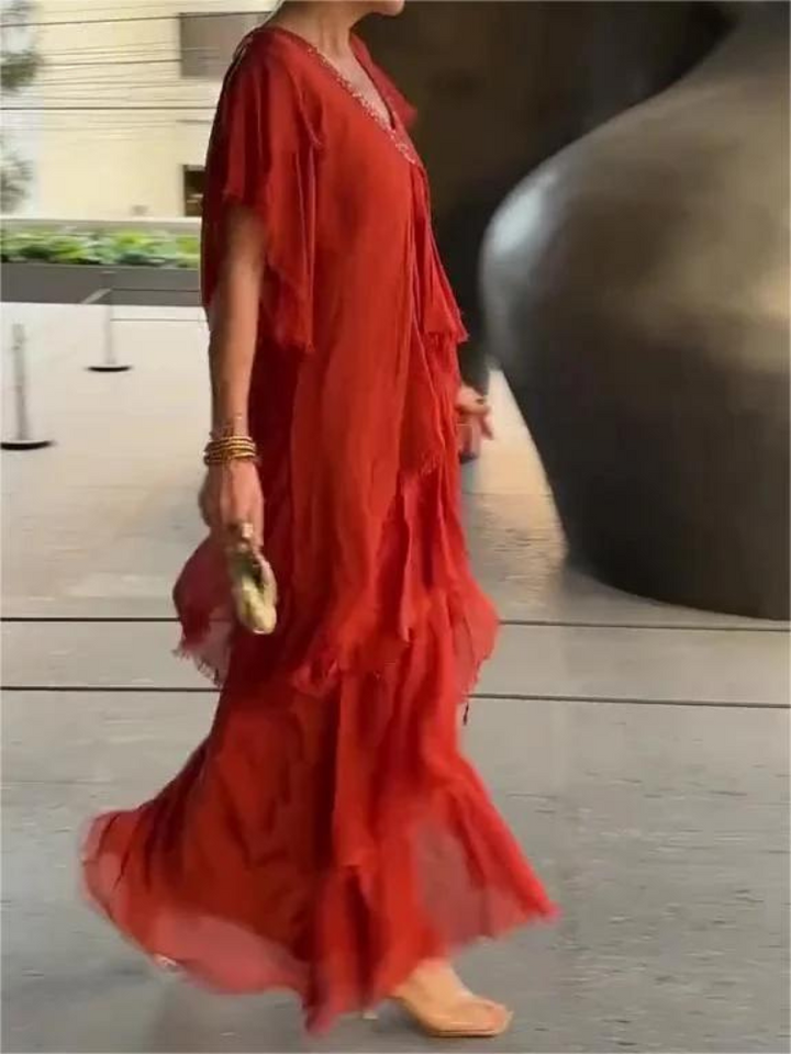 Vestido Serengeti: Elegância Moderna fundida com Riquezas Ancestrais