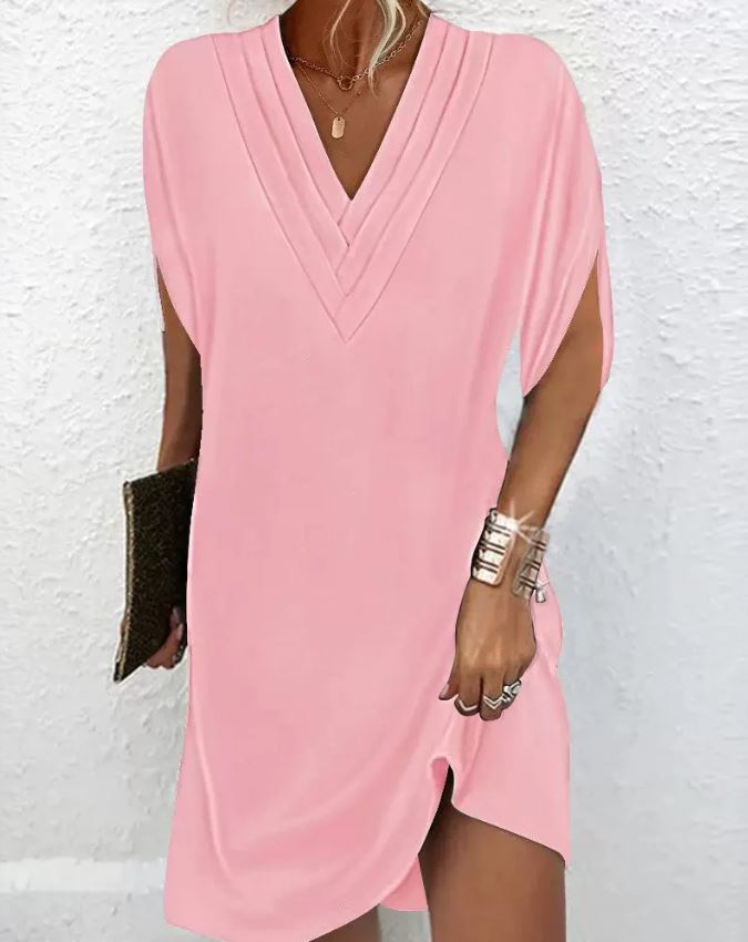 Elegante vestido liso com mangas com aberturas