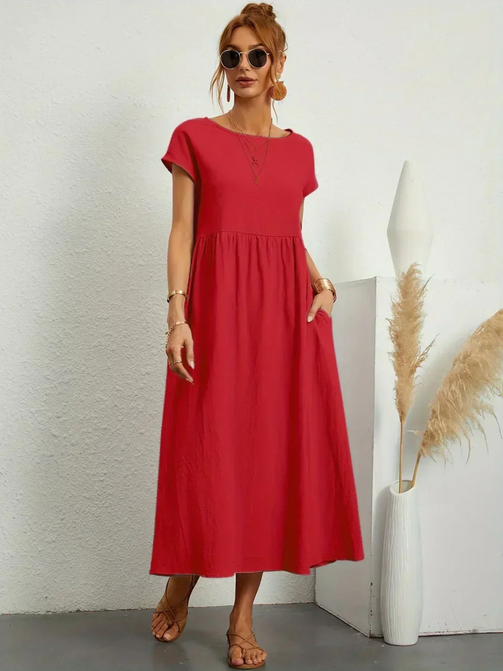 Jenna – Vestido Elegante com Decote Redondo