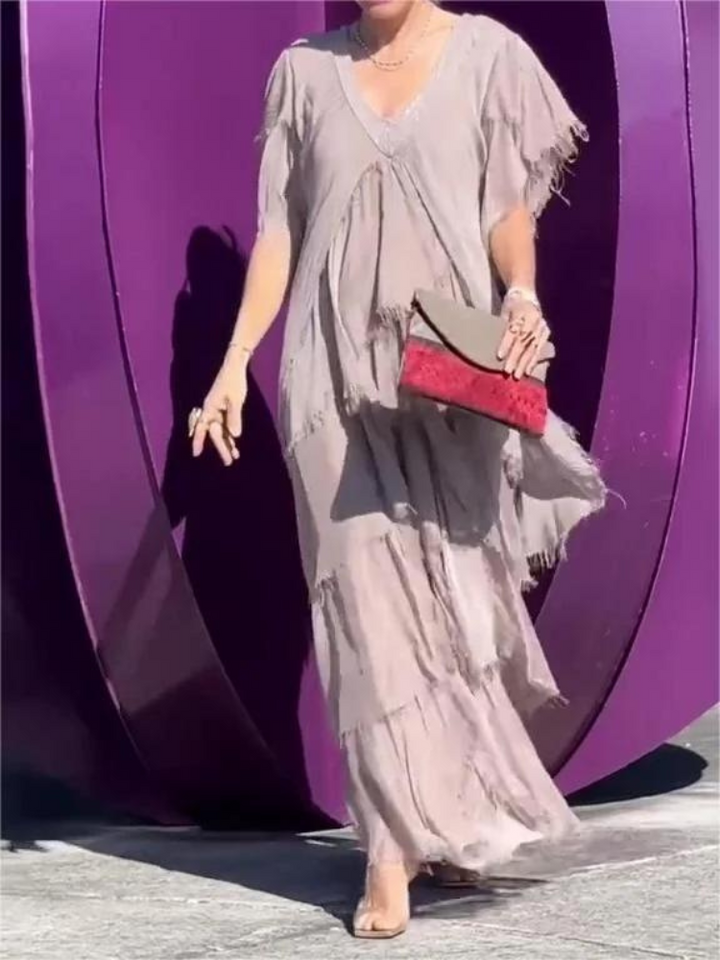 Vestido Serengeti: Elegância Moderna fundida com Riquezas Ancestrais