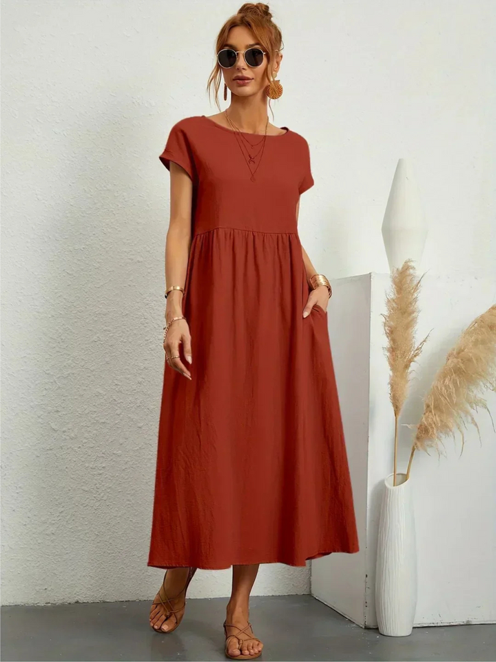 Jenna – Vestido Elegante com Decote Redondo