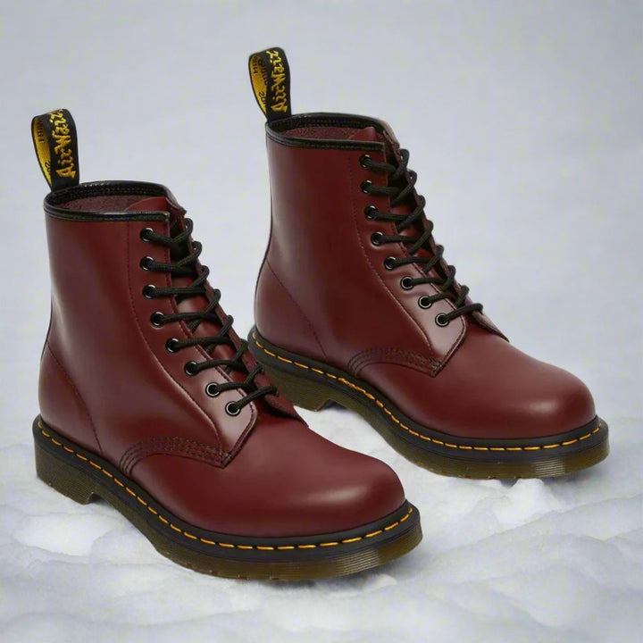 Marten - Botas elegantes e clássicas com cordões