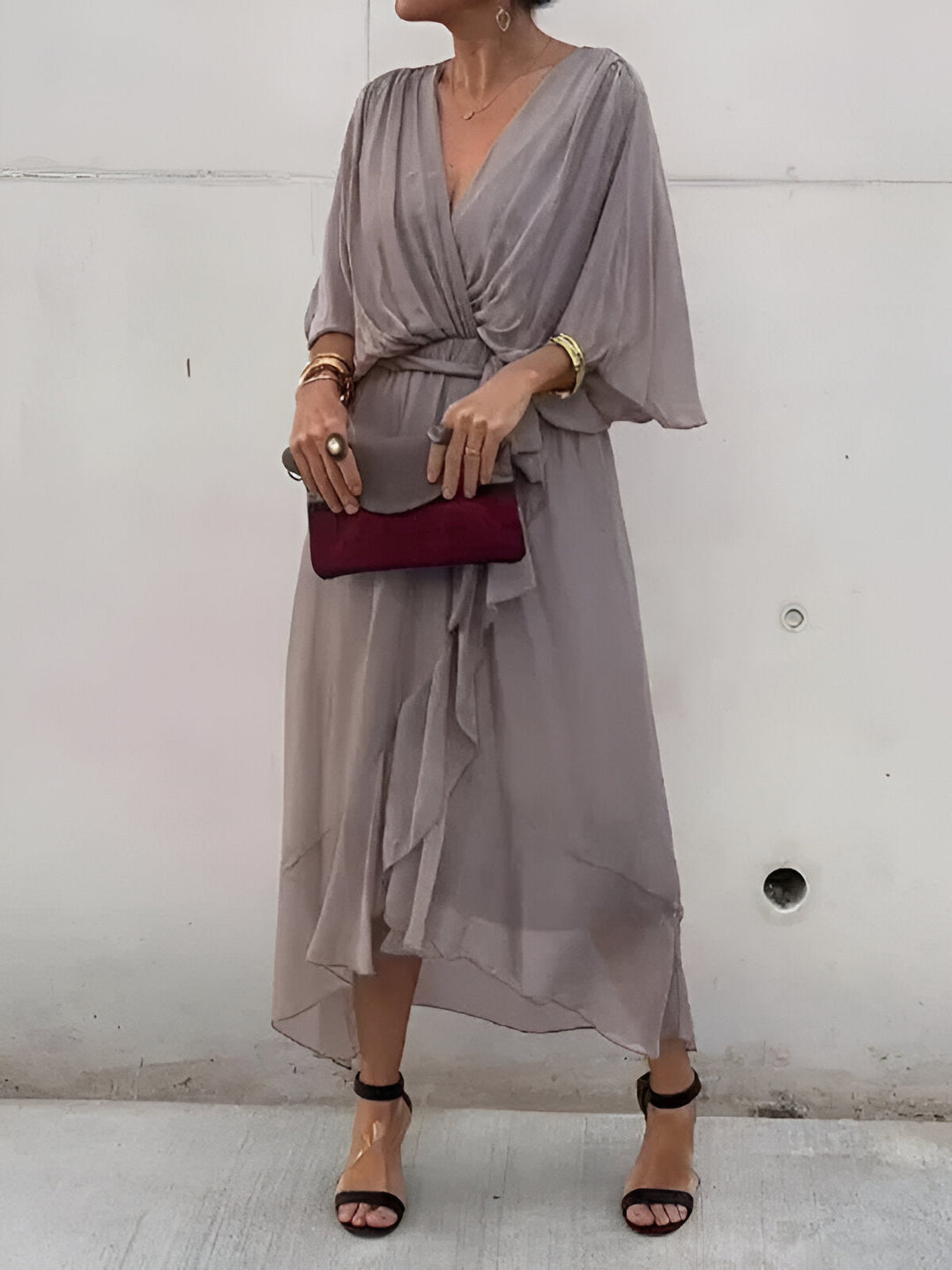 Aimee – Vestido Elegante com Decote em V